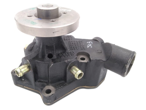 Pompa wody RE536356, RE553223  John Deere
